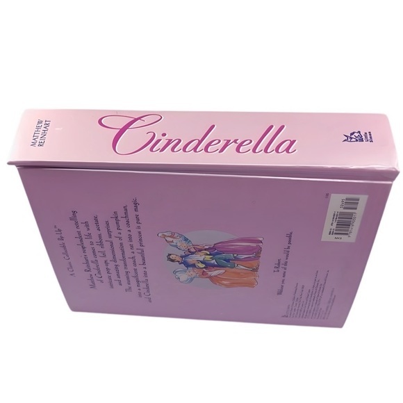“Cinderella: A Pop-Up Fairy Tale" by Matthew Reinhart - Picture 8 of 12